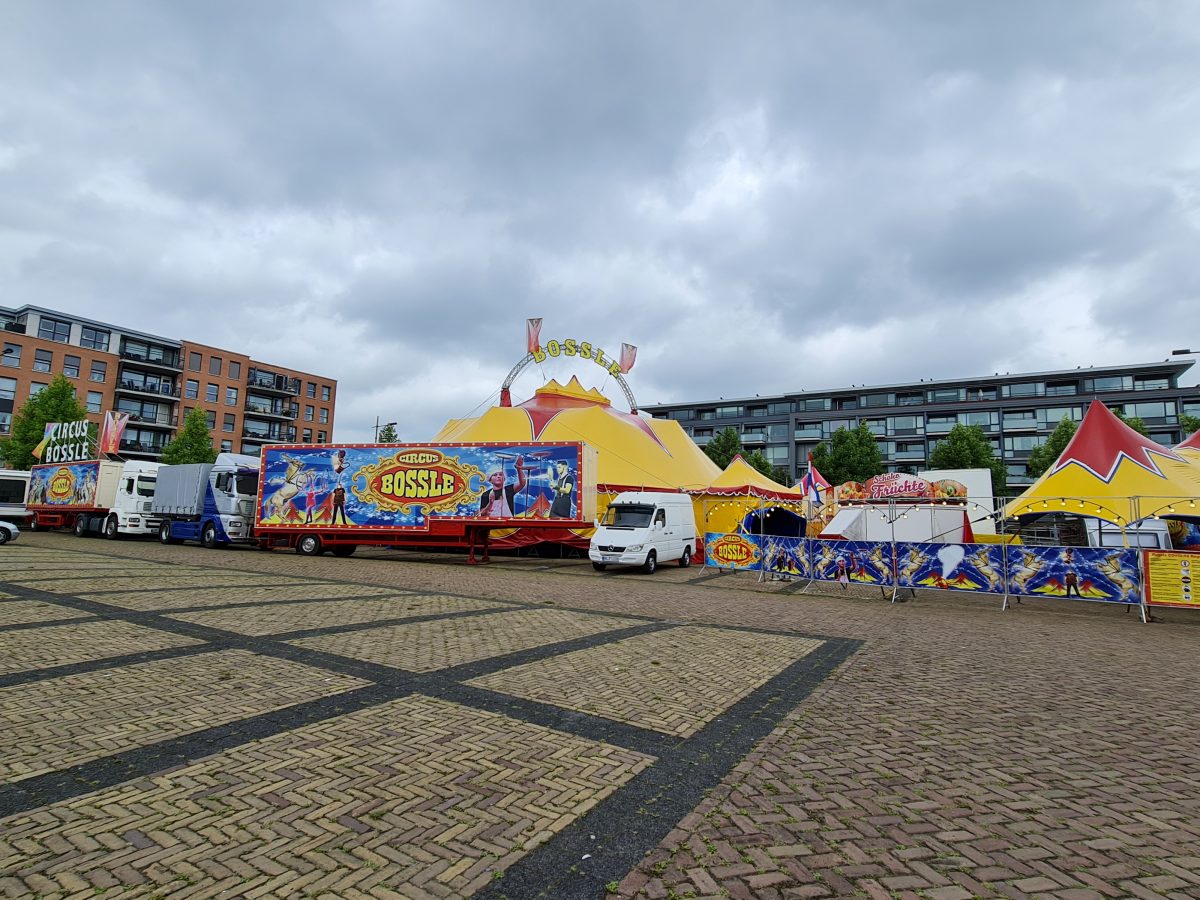 Cursus Bossle, Circussen